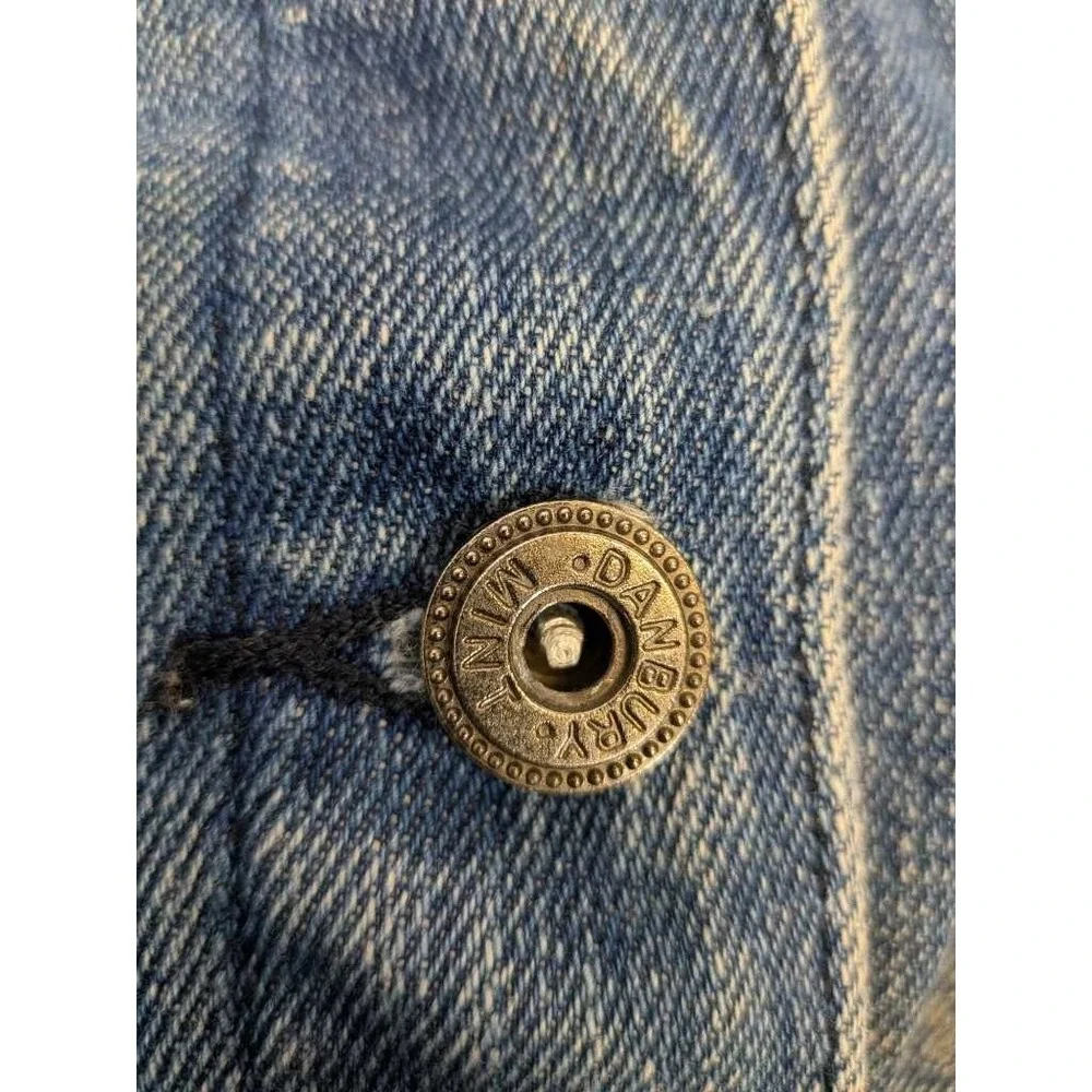 Women's Danbury Denim Jacket Size L Embroidered‎ Wings Heart Faye Jean